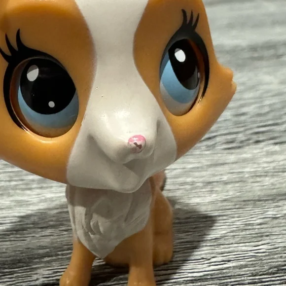 Littlest Pet Shop | #3358: Magic Motion Collie - Collectible Toy Figure - Picture 7 of 7